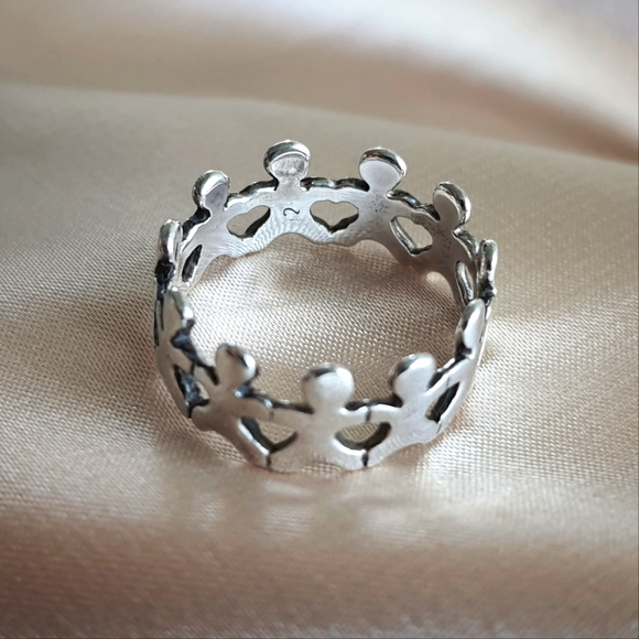 Ring - Picture 2 of 3